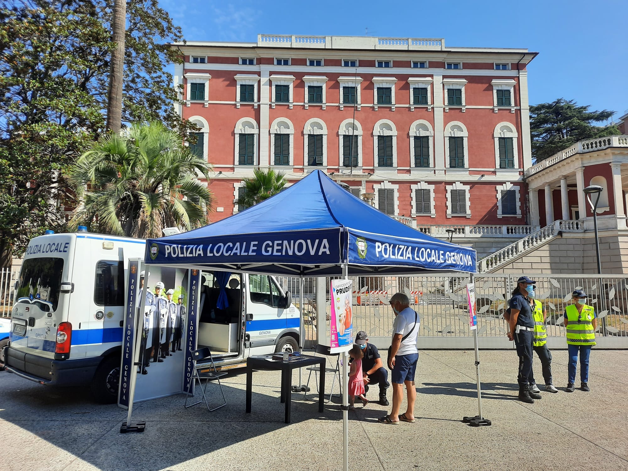 La Polizia E Al Servizio Del Cittadino